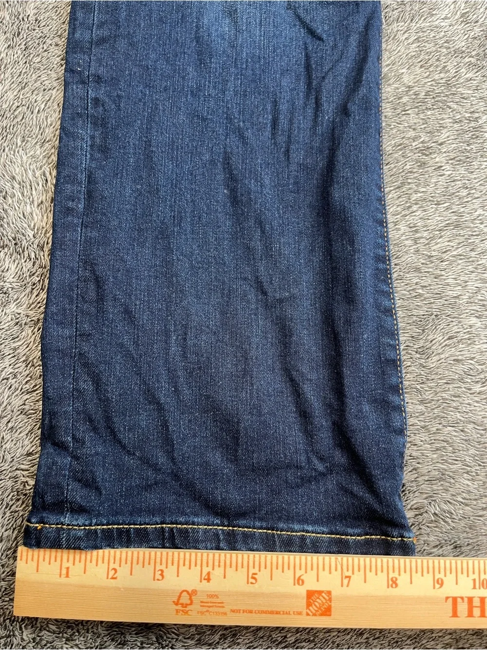True Religion Ricky Relaxed Straight Jeans Dark Wash Size 42 (Measures 44)